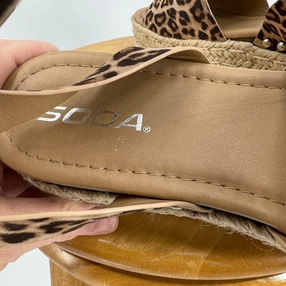 Soda Topic Topshoe Avenue Women's Open Toe Ankle Strap Espadrille Sandal 7.5